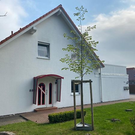 אלטנקירכן Ferienwohnung Insel Ruegen - Haus Albatros מראה חיצוני תמונה
