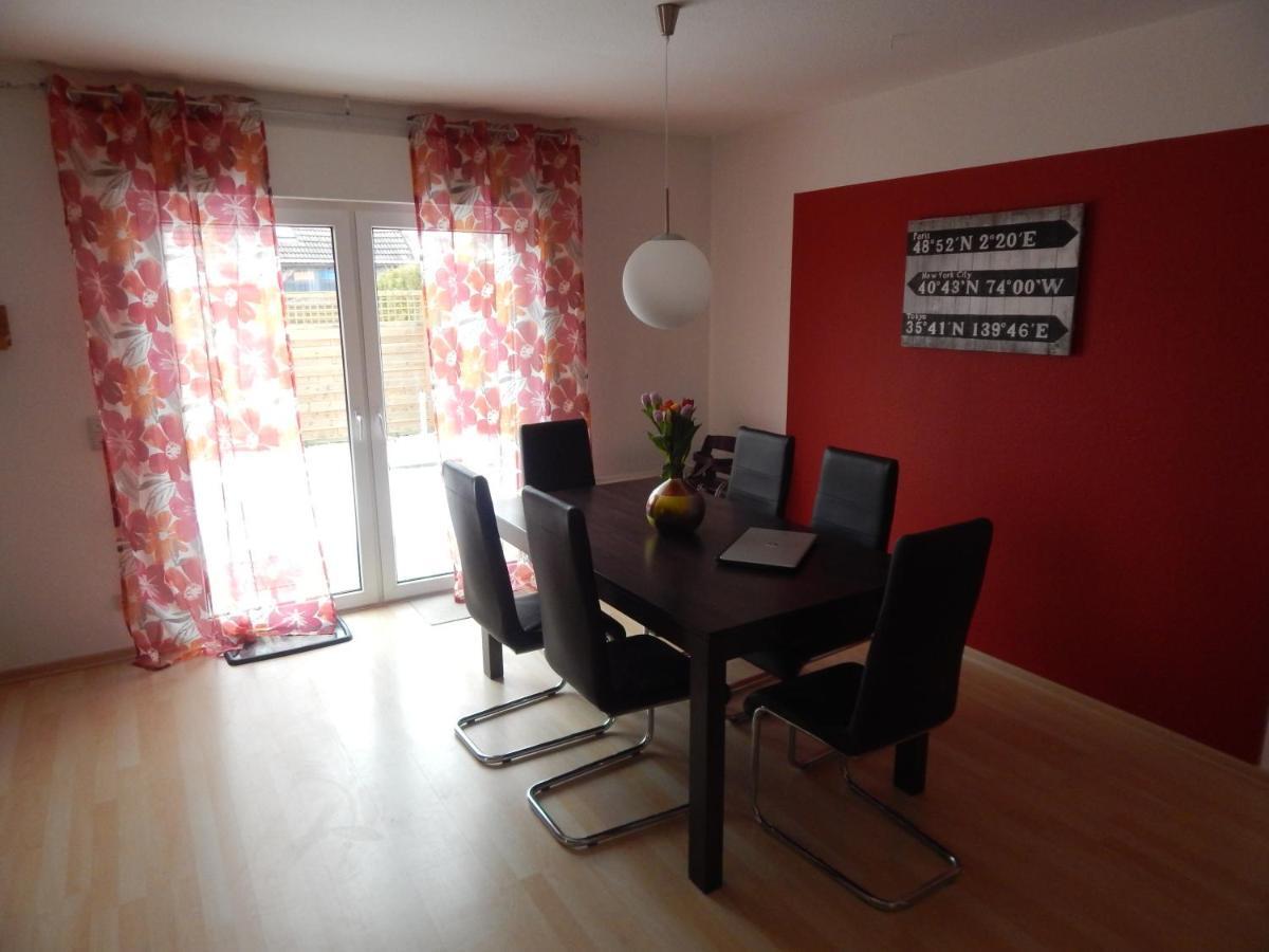 אלטנקירכן Ferienwohnung Insel Ruegen - Haus Albatros מראה חיצוני תמונה